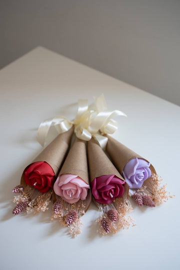 Mini Rose Bouquet with Dried Flowers – Gift Wrapped