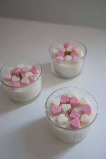 Heart Soy Candle with Wooden Wick – Pink & White Hearts