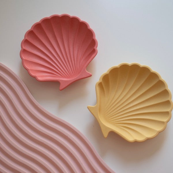 Shell Jesmonite Tray – Handmade Coastal Jewelry Dish or Candle Holder